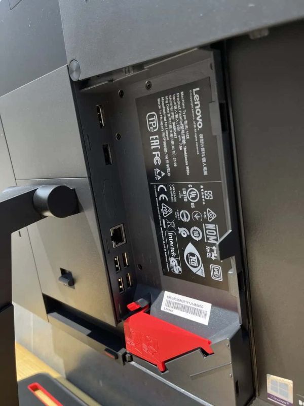 Моноблок Lenovo ThinkCentre M90A/ i3-10100/ 16Gb DDR4/ 256Gb M2/ 24"/ IPS