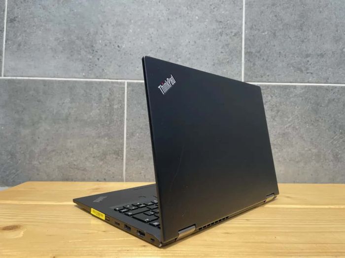 Сенсорний ноутбук Lenovo ThinkPad X390 Yoga/ i5-8265U/ 8Gb/ 256Gb/ 13"/ Full HD/ IPS/ Гарантія