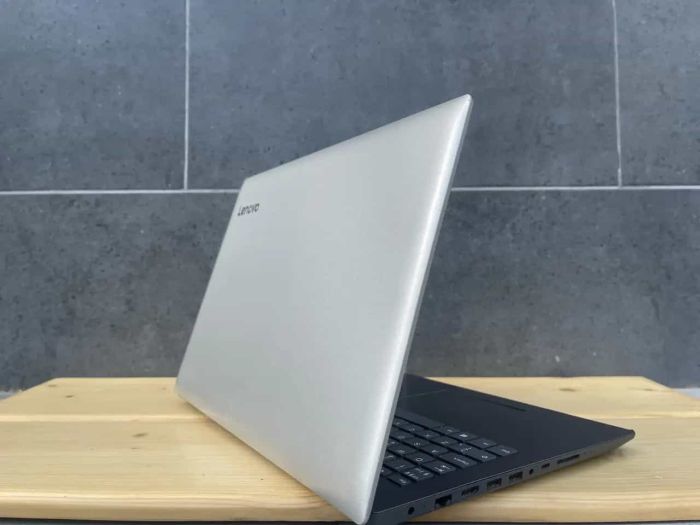 Ноутбук Lenovo ideapad 320-15IKB/ i5-8250U/ 8Gb DDR4/ 256Gb M2/ 15.6"/ Full HD/ IPS/вживаний з гарантією