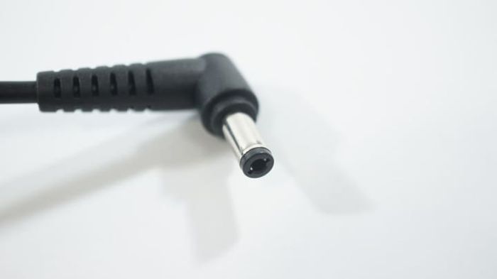 5.5/2.5 mm =IBM/Lenovo= 20V 4.5A 90W, Lenovo Black / Без кабеля
