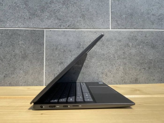 Ноутбук Dell Latitude 3301/ i3-8145U/ 4Gb DDR4/ 256Gb M2/ 13.3"/ Full HD/ IPS/ Гарантія