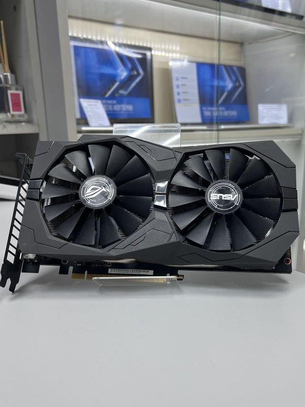 Відеокарта gtx 1650 4gb (вживана)